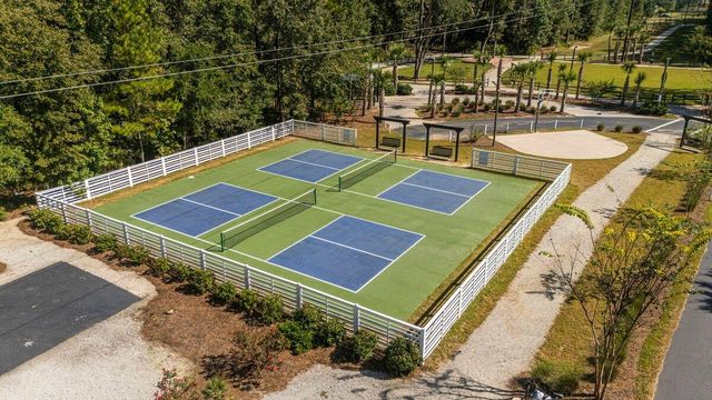 2022 Codorus Lane, Hanahan, SC 29410