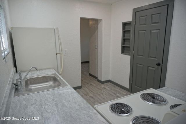 2850 Shwonda Avenue NE, Palm Bay, FL 32905