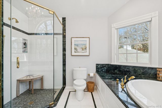 31 Fox Hunt Lane, Cold Spring Harbor, NY 11724