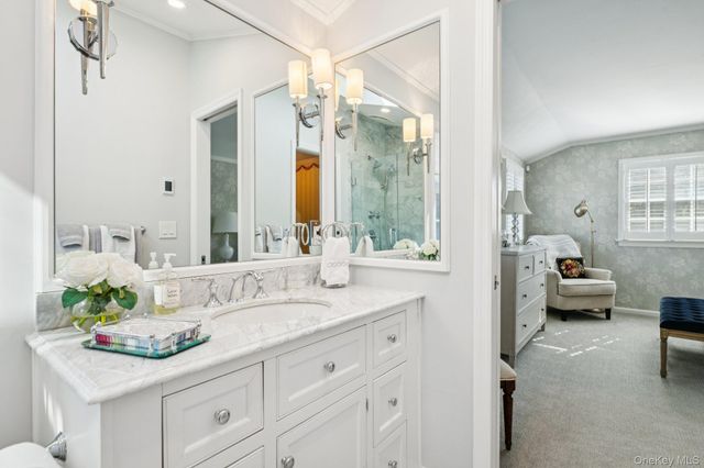 31 Fox Hunt Lane, Cold Spring Harbor, NY 11724