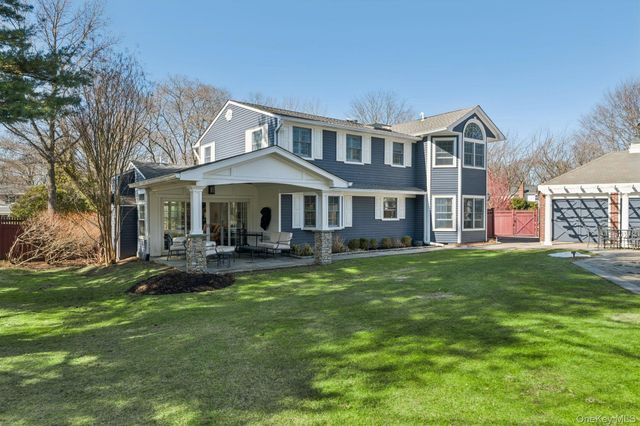 31 Fox Hunt Lane, Cold Spring Harbor, NY 11724