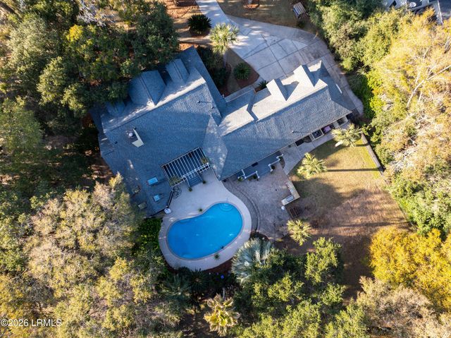 81 Dolphin Point Drive, Beaufort, SC 29907