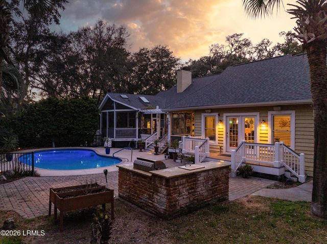 81 Dolphin Point Drive, Beaufort, SC 29907