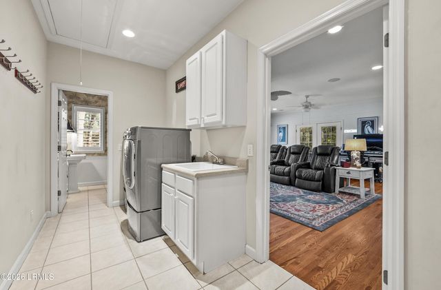 81 Dolphin Point Drive, Beaufort, SC 29907