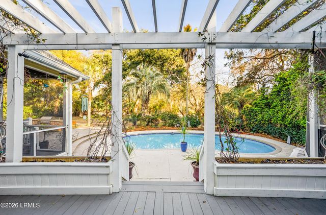 81 Dolphin Point Drive, Beaufort, SC 29907