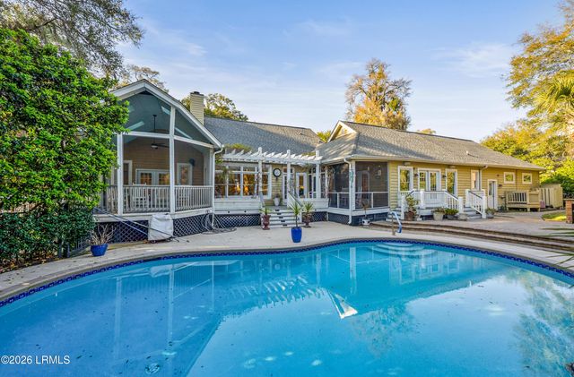 81 Dolphin Point Drive, Beaufort, SC 29907