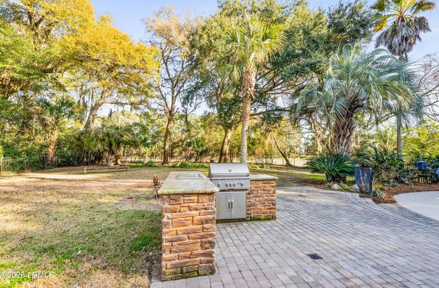 81 Dolphin Point Drive, Beaufort, SC 29907