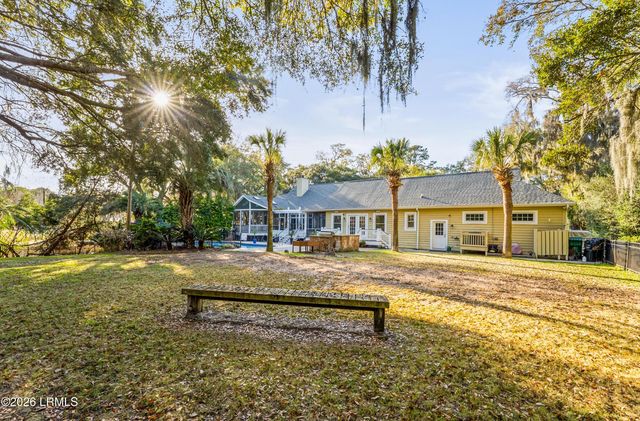 81 Dolphin Point Drive, Beaufort, SC 29907