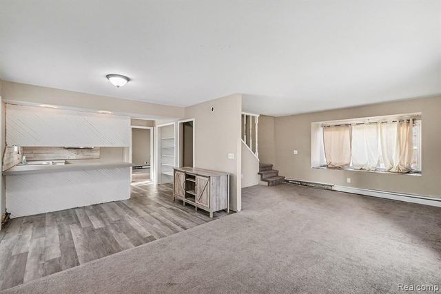 1364 Munson Street, Burton, MI 48509