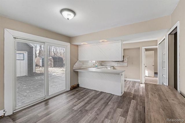 1364 Munson Street, Burton, MI 48509