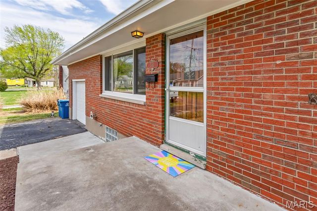 340 Ruth Avenue, Cottage Hills, IL 62018