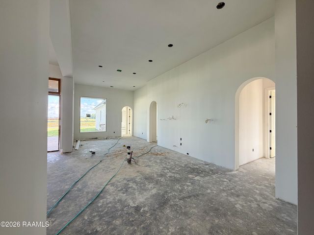 111 Summit Heights Drive, Youngsville, LA 70592