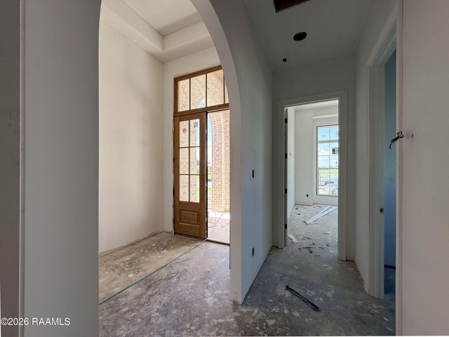 111 Summit Heights Drive, Youngsville, LA 70592