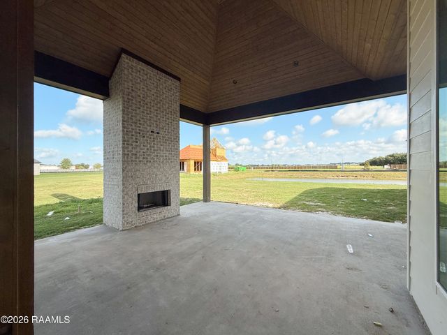 111 Summit Heights Drive, Youngsville, LA 70592