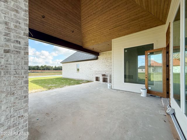 111 Summit Heights Drive, Youngsville, LA 70592