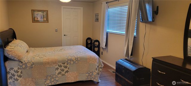 7938 6th Avenue SE, Olympia, WA 98503