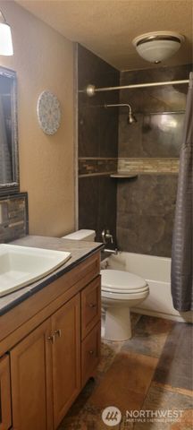 7938 6th Avenue SE, Olympia, WA 98503