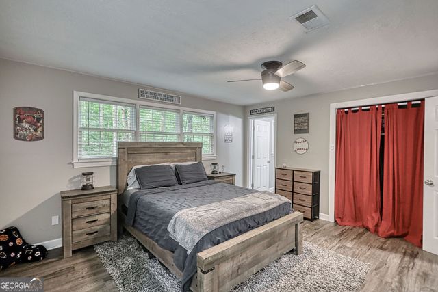 5090 Donald Drive, Loganville, GA 30052