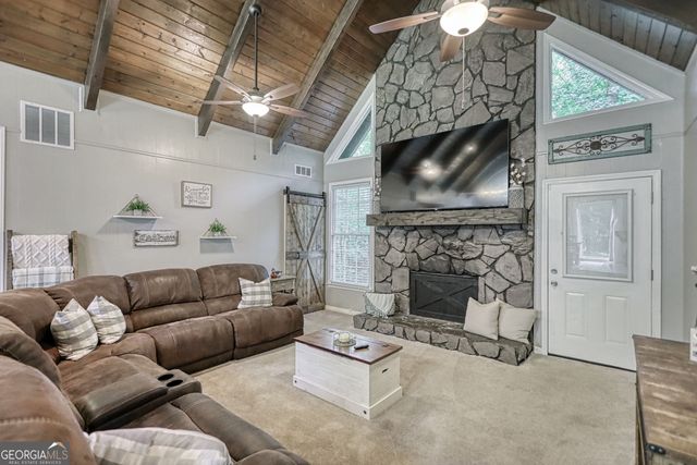 5090 Donald Drive, Loganville, GA 30052