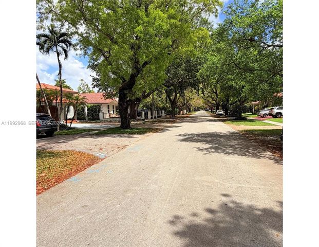 1032 Obispo Ave, Coral Gables, FL 33134