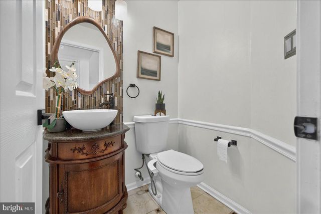 124 MOUNTAIN OAKS RD, Yardley, PA 19067