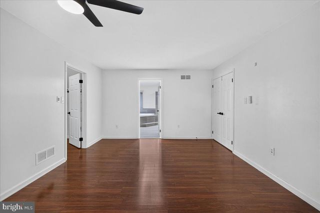 124 MOUNTAIN OAKS RD, Yardley, PA 19067