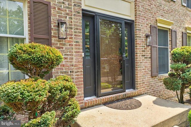 124 MOUNTAIN OAKS RD, Yardley, PA 19067