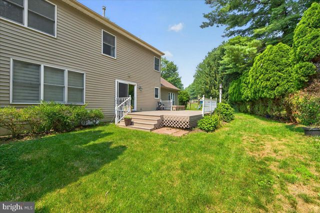 124 MOUNTAIN OAKS RD, Yardley, PA 19067