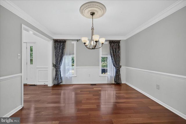 124 MOUNTAIN OAKS RD, Yardley, PA 19067