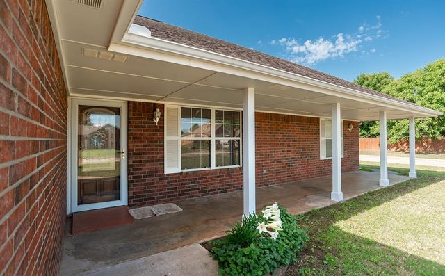 1102 E Mahar Drive, Perkins, OK 74059