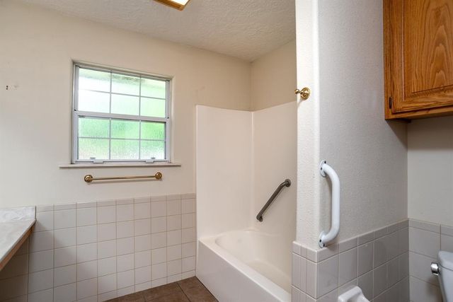 1102 E Mahar Drive, Perkins, OK 74059