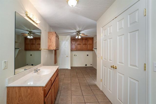 1102 E Mahar Drive, Perkins, OK 74059