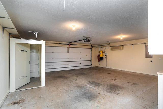 1102 E Mahar Drive, Perkins, OK 74059