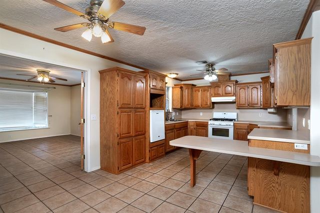 1102 E Mahar Drive, Perkins, OK 74059