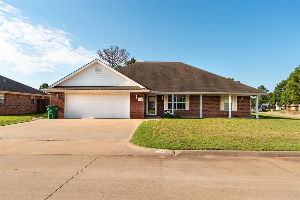 1102 E Mahar Drive, Perkins, OK 74059
