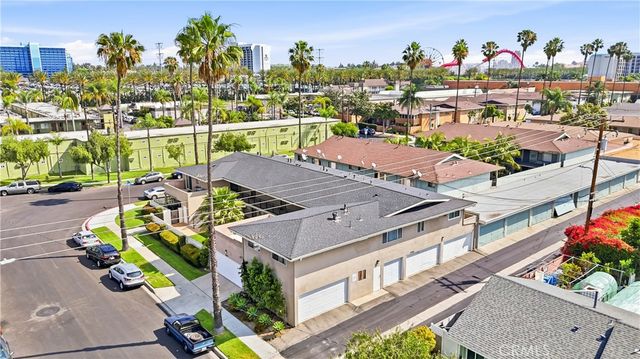 1184 W Casa Grande Avenue, Anaheim, CA 92802