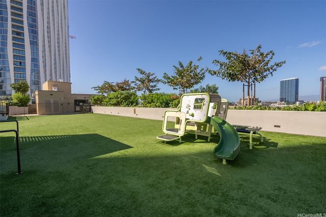 987 Queen Street 2616, Honolulu, HI 96814