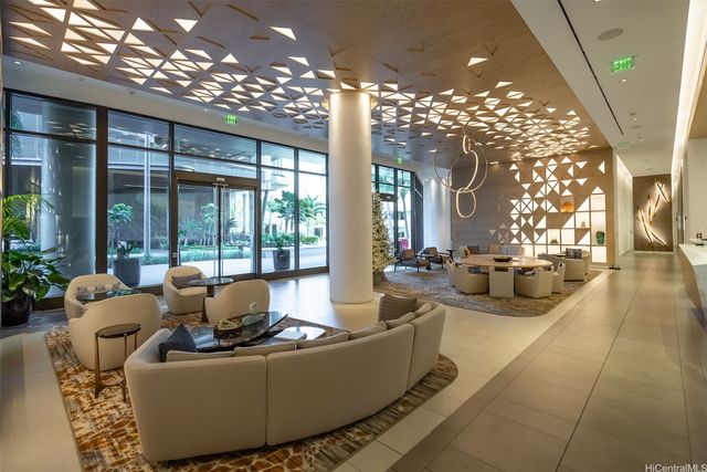 987 Queen Street 2616, Honolulu, HI 96814