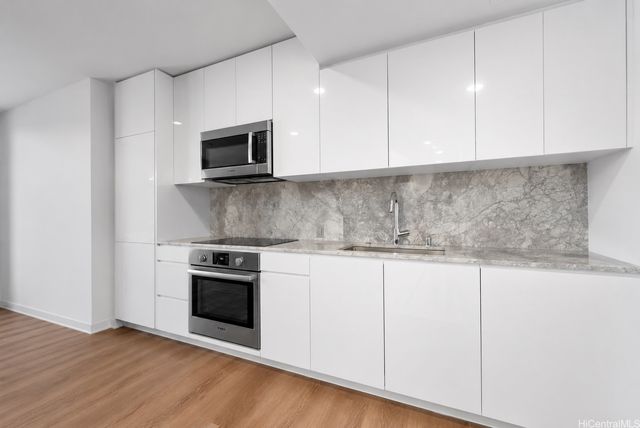 987 Queen Street 2616, Honolulu, HI 96814
