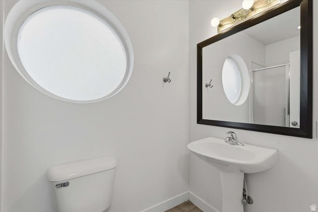 1332 N 2350 E, Layton, UT 84040