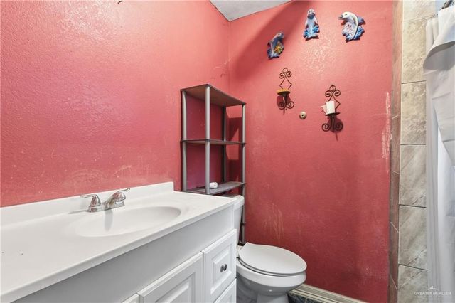 2710 Megan Drive, Mission, TX 78574