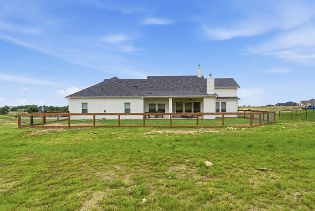 815 Wind River Pass, Azle, TX 76020