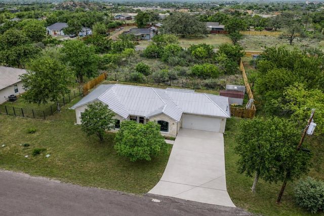128 W PERSIMMON DR, Granite Shoals, TX 78654