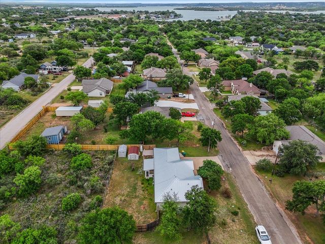 128 W PERSIMMON DR, Granite Shoals, TX 78654