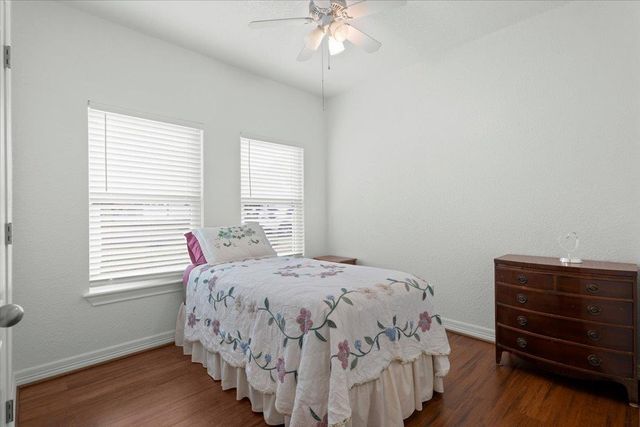 128 W PERSIMMON DR, Granite Shoals, TX 78654