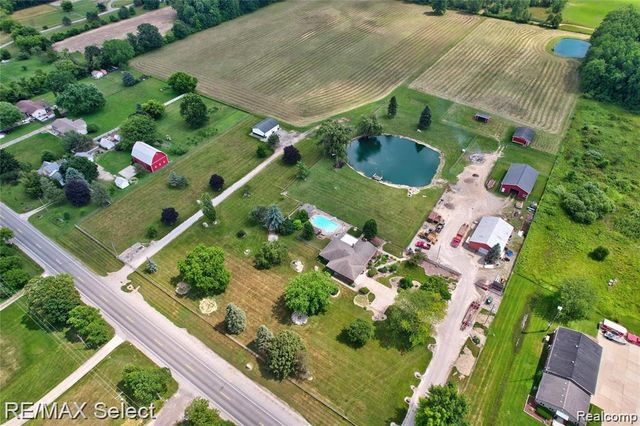 9215 W Grand Blanc Road, Gaines Township, MI 48436