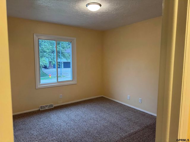 14623 Jefferson Street, Omaha, NE 68137