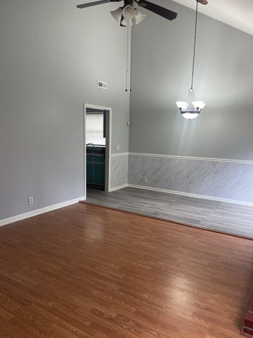 3270 Priest Woods Dr, Nashville, TN 37214