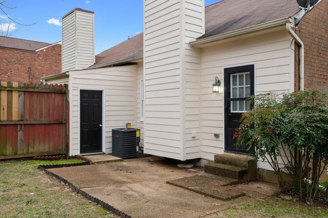 3270 Priest Woods Dr, Nashville, TN 37214