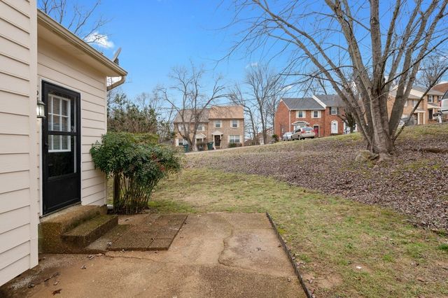 3270 Priest Woods Dr, Nashville, TN 37214